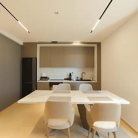 Sevens Luxury شقة ساراندا