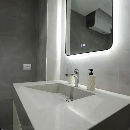Sevens Luxury *