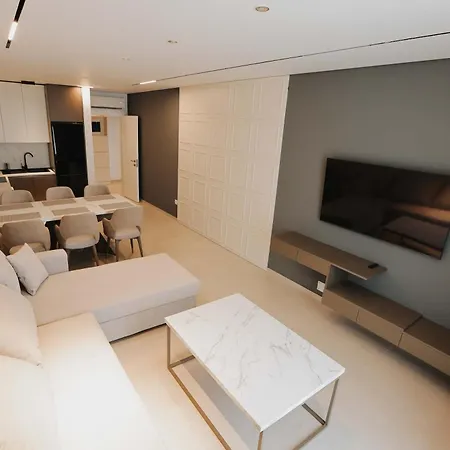 Sevens Luxury ساراندا